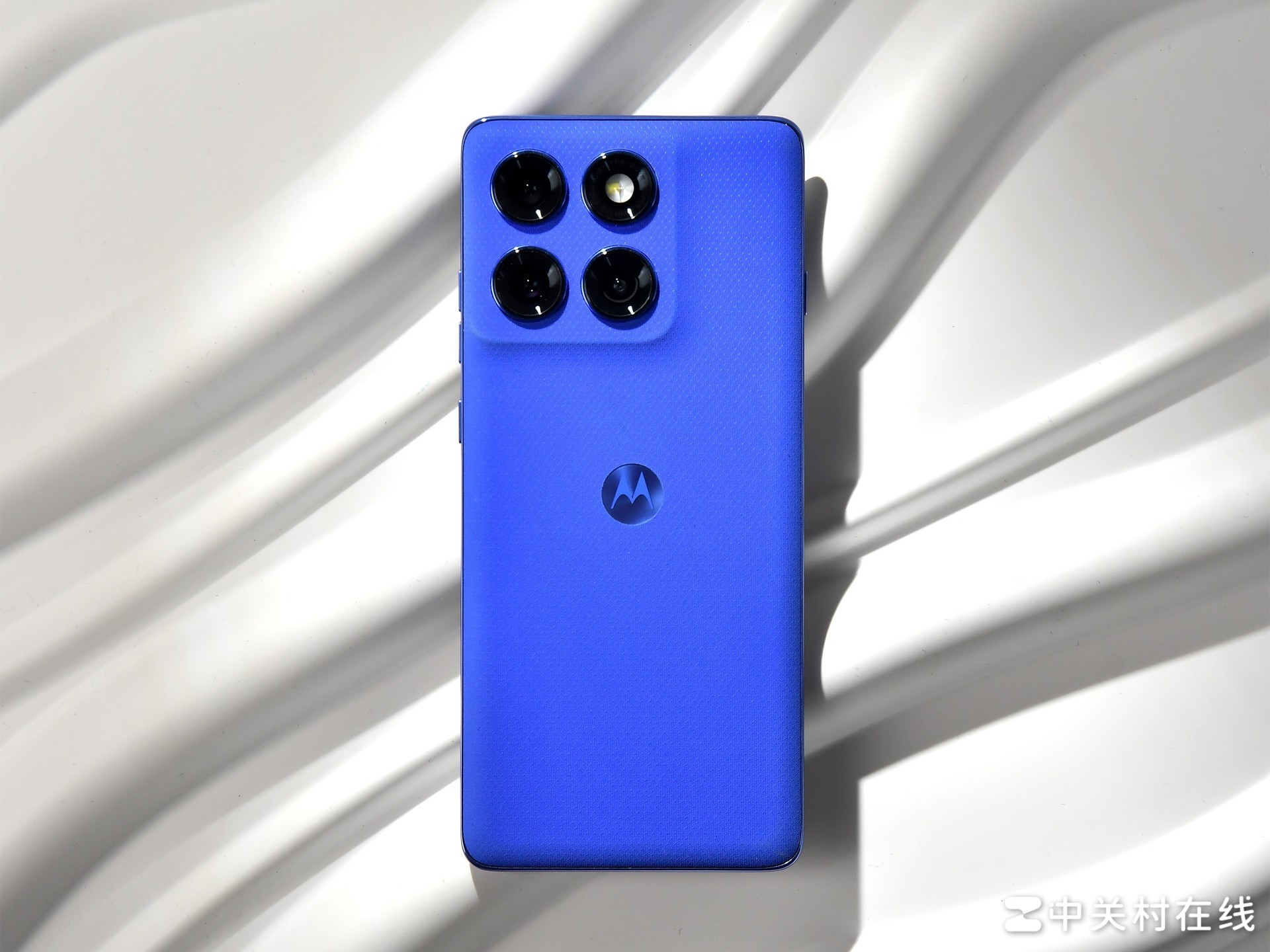 联想moto edge 60 Pro AI元启版评测 美学设计，硬核实力(图3)