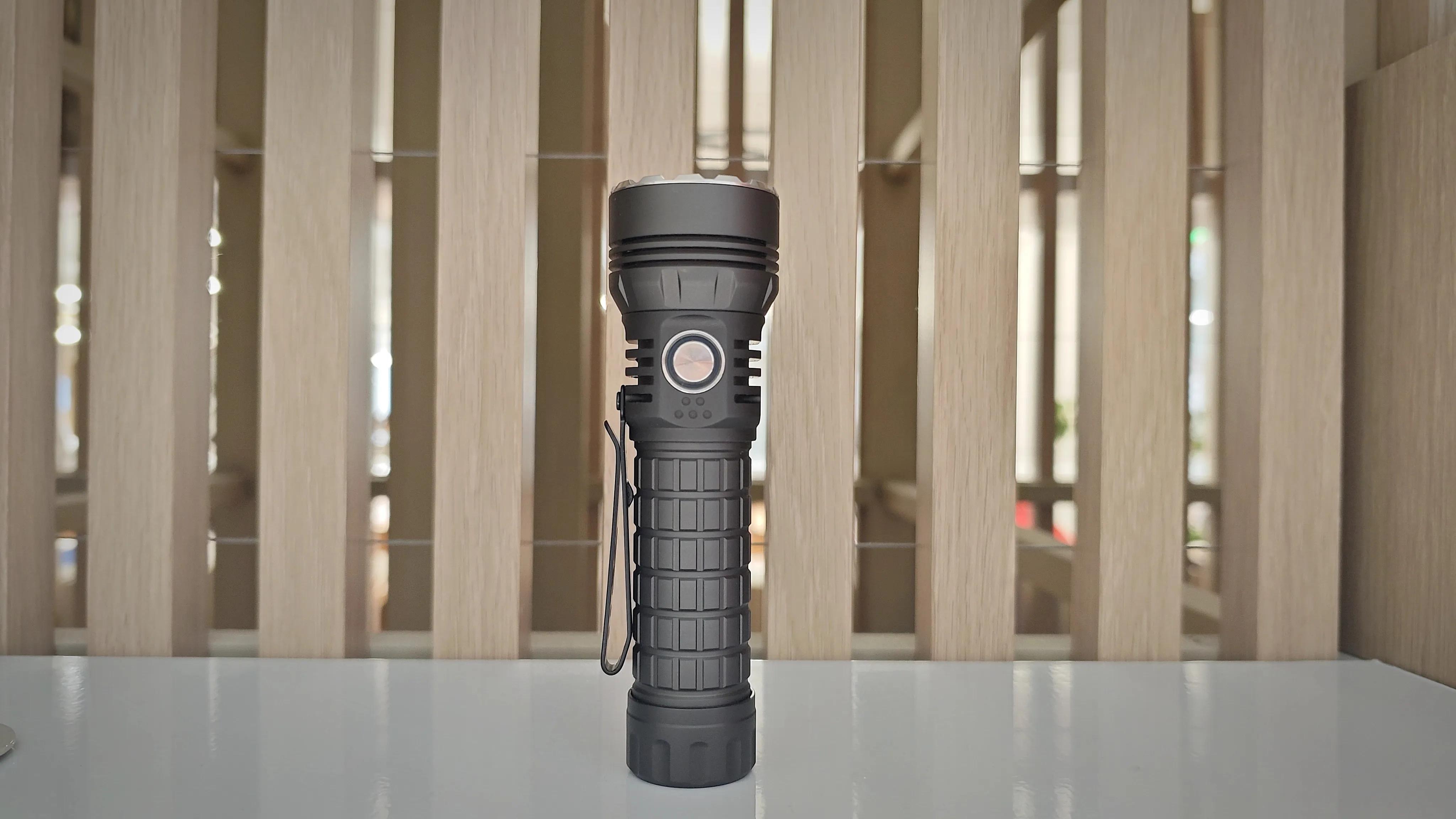 在路上X50——全网最小21700远射强光手电评测(图5)