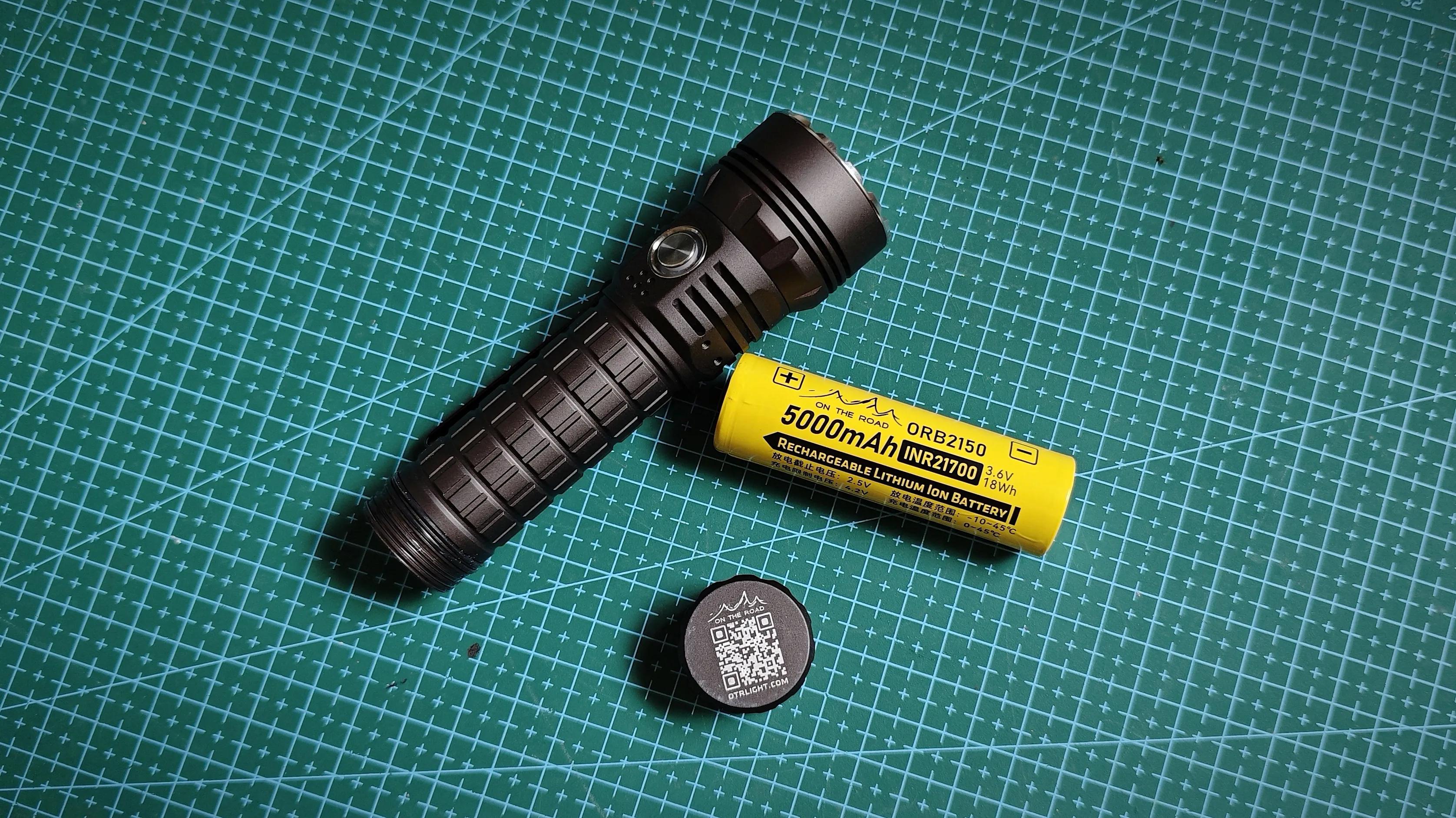 在路上X50——全网最小21700远射强光手电评测(图11)