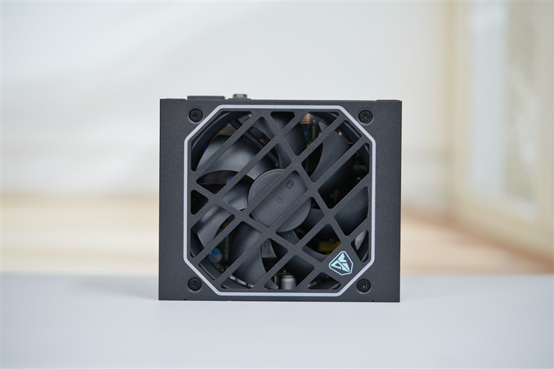 鑫谷数智金牌DM-850G电源评测：双MCU芯片加量不加价！(图3)